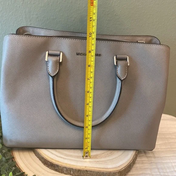 Michael Kors Savannah Large - Picture 16 of 16